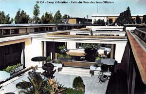 Blida - Camp d'Aviation - Patio du Mess des Sous-Officiers